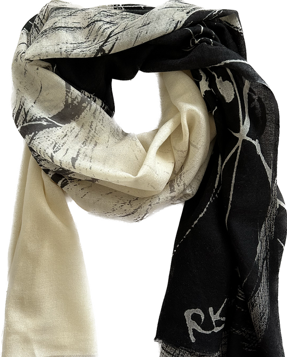 Black and white scarf